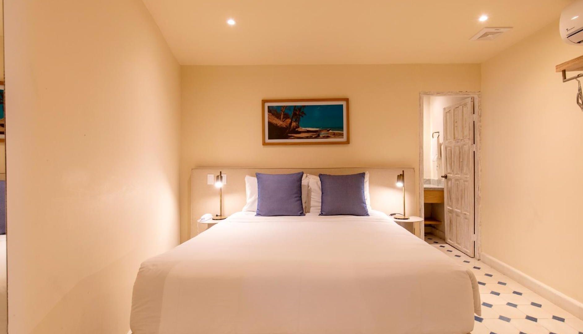 Hotel B Haus Boutique 4*