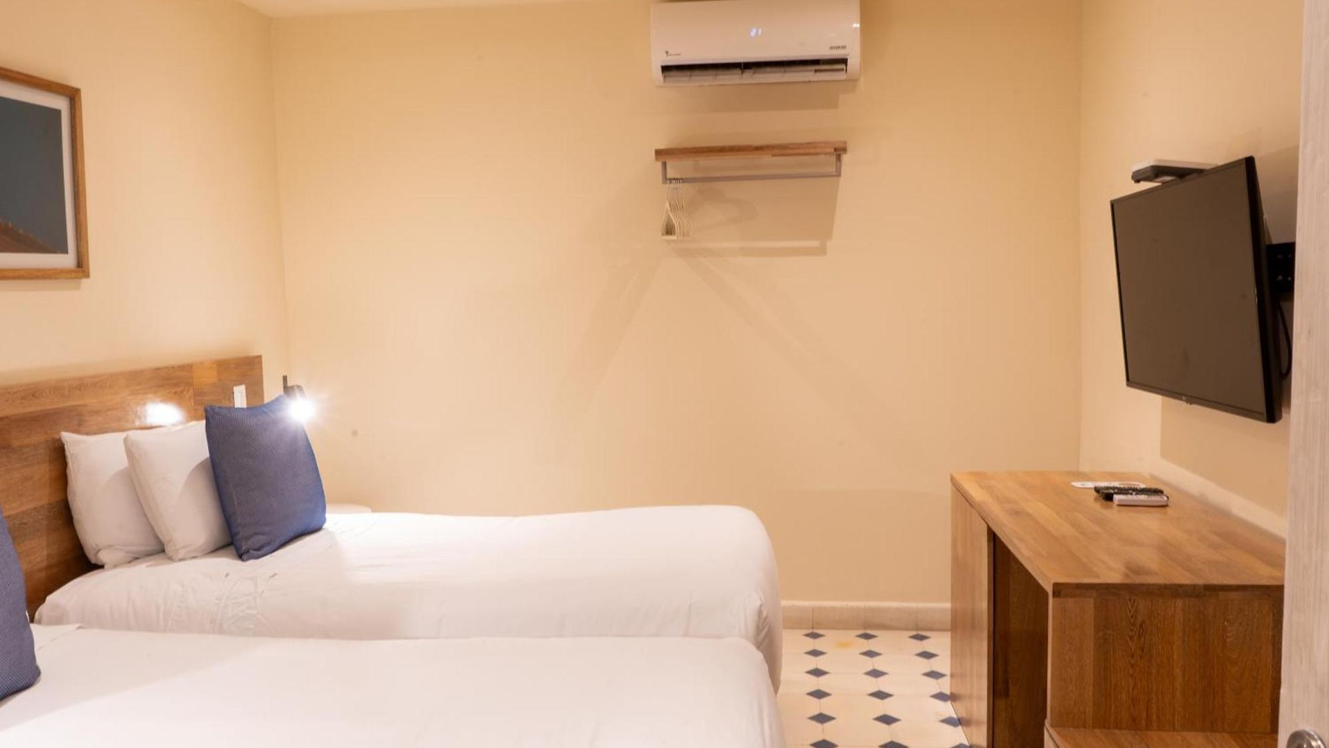 B Haus Boutique Hotel 4*