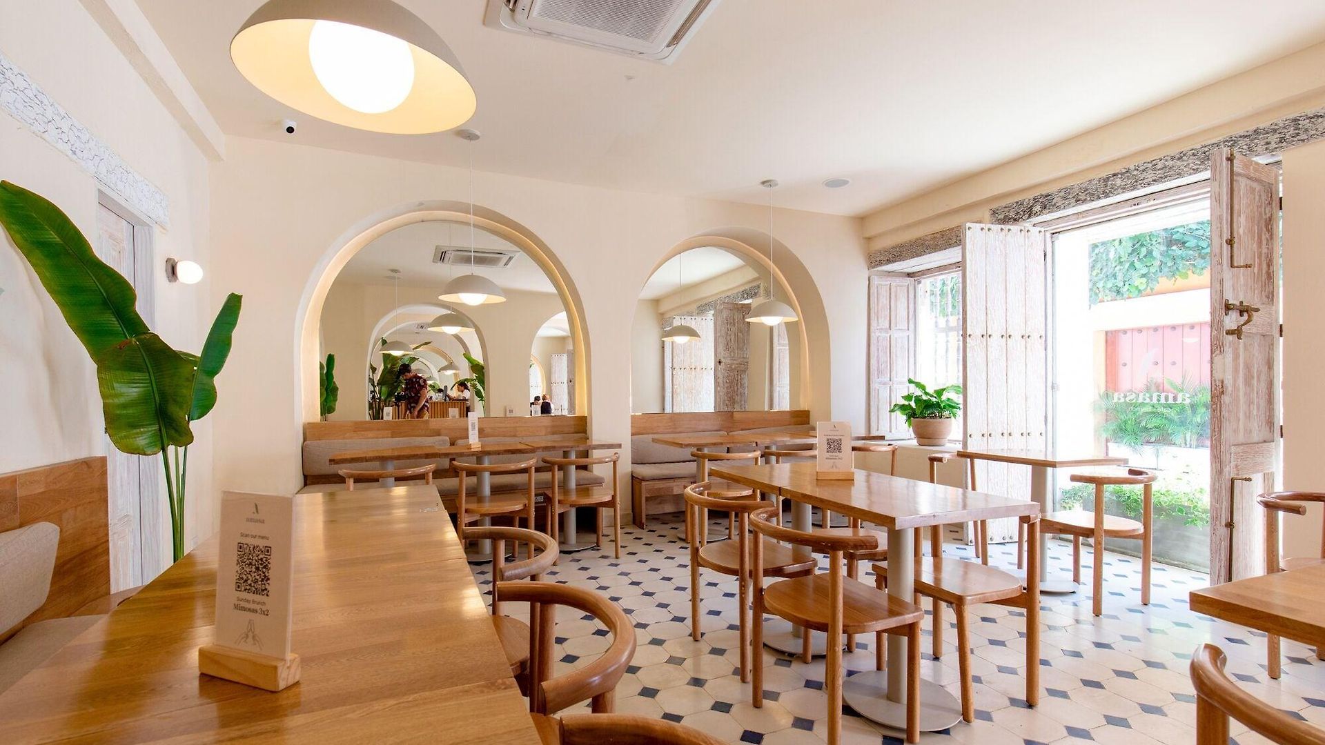 B Haus Boutique Hotel