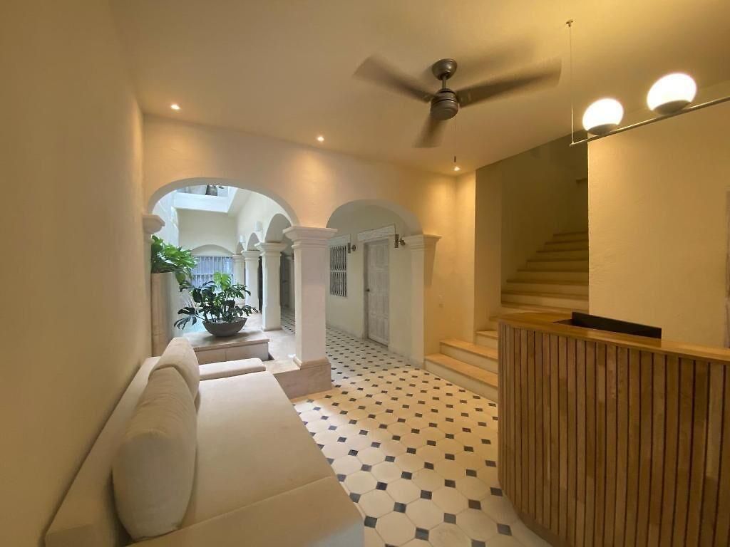 B Haus Boutique Hotel 4*