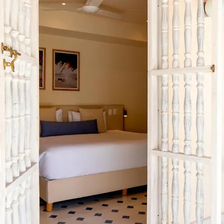 B Haus Boutique Hotel