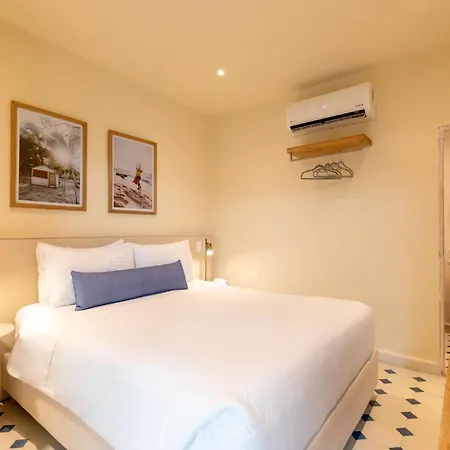 Hotel B Haus Boutique 4*