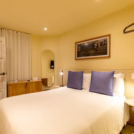 B Haus Boutique Hotel