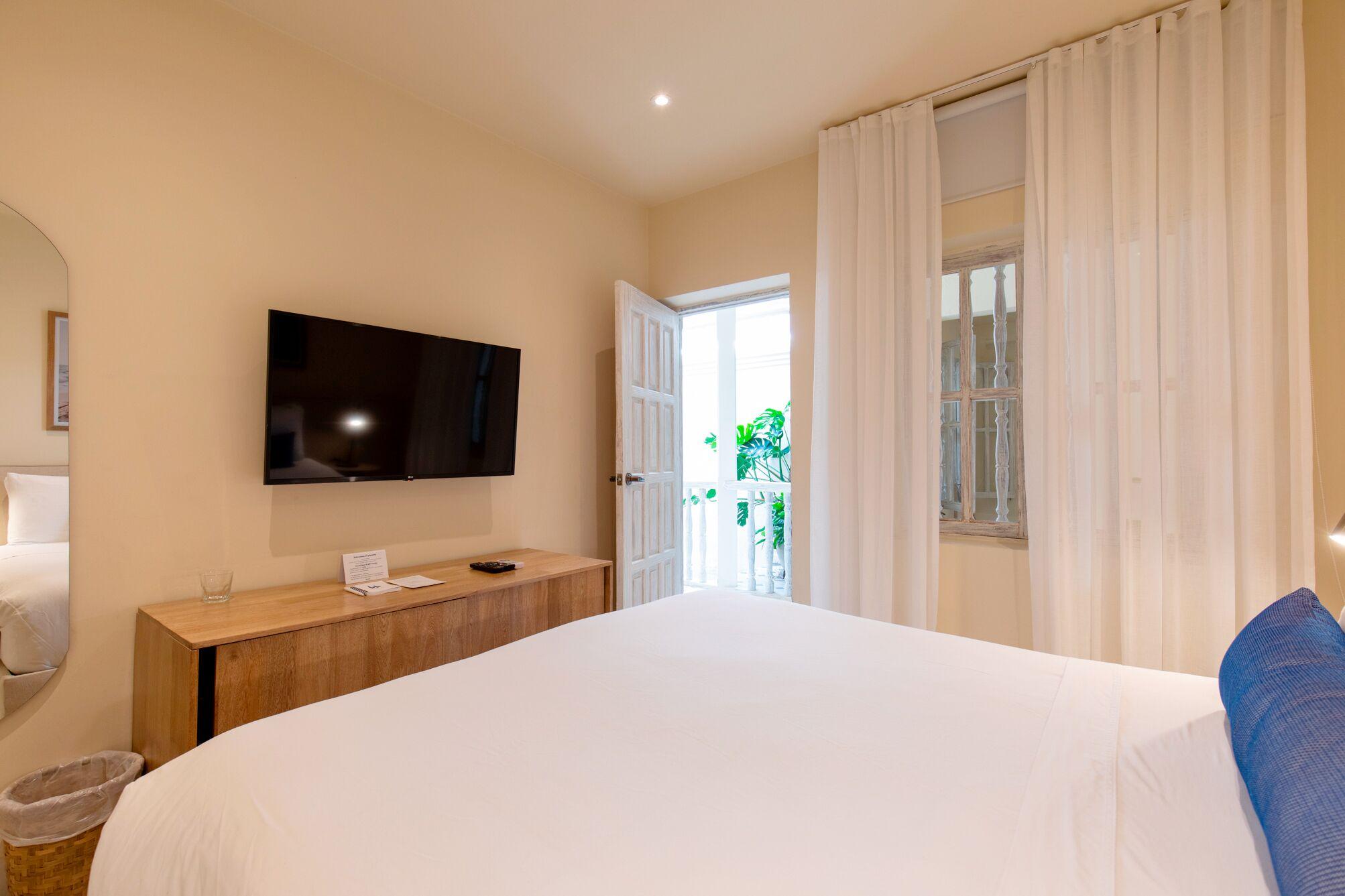 B Haus Boutique Hotel 4*